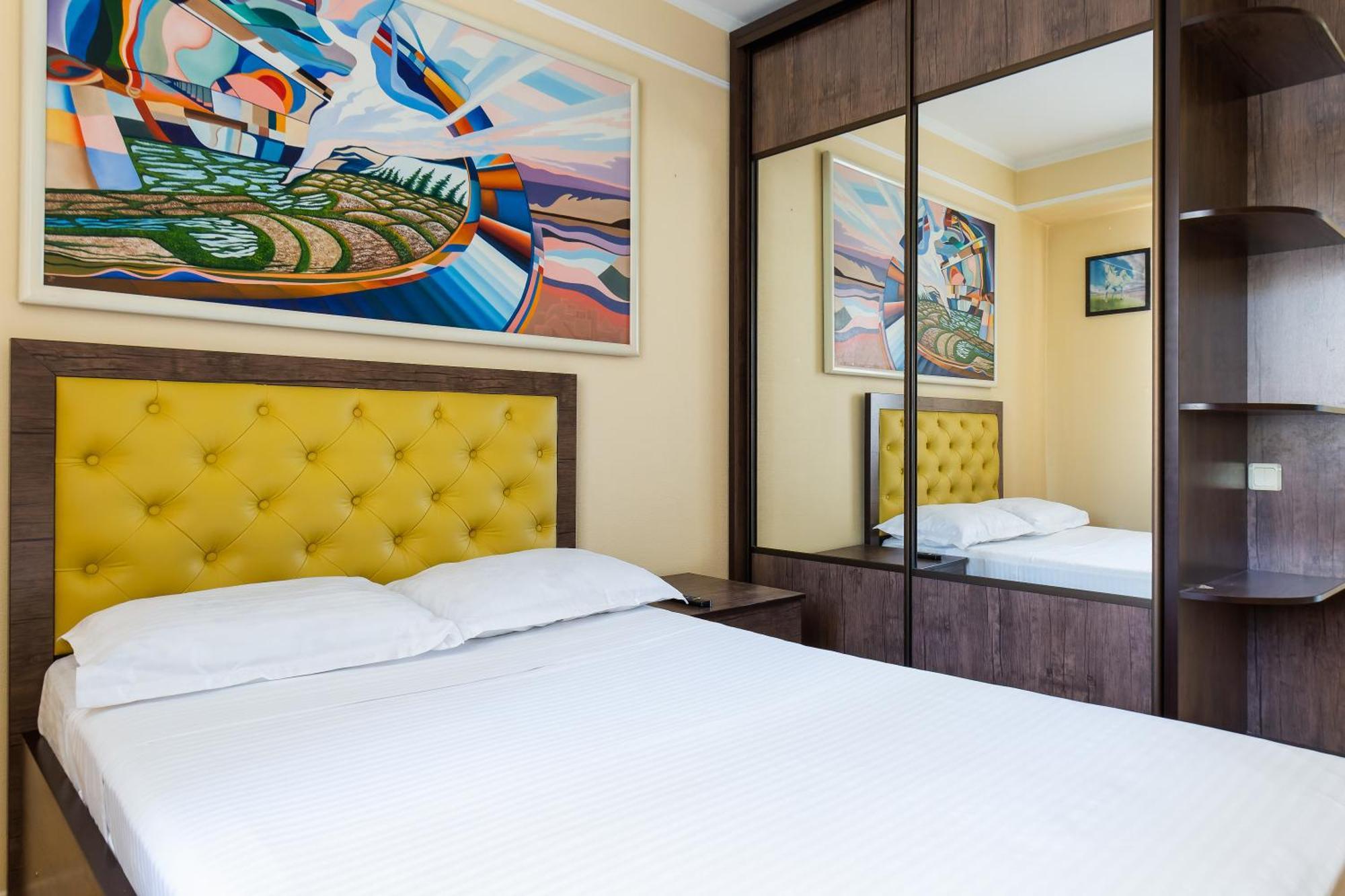 Downtown Big Apartment Ташкент Екстериор снимка